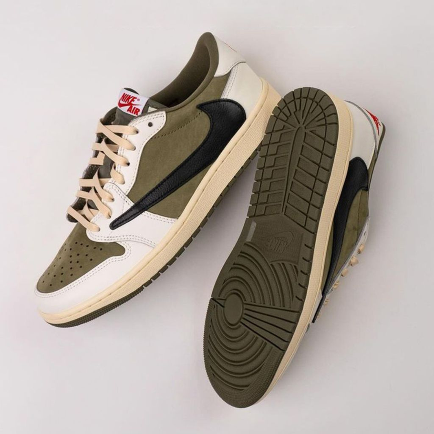 Travis Scott x Air Jordan 1 Low OG “Medium Olive”