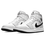 Jordan1 Mid Wmns 'Light Smoke Grey'