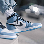 Air Jordan 1  Retro High OG 'University Blue'