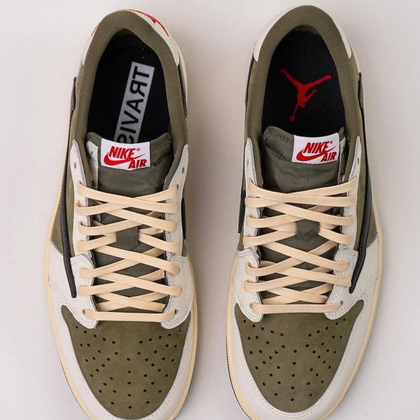 Travis Scott x Air Jordan 1 Low OG “Medium Olive”