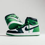 Air Jordan 1 Retro High OG Lucky Green