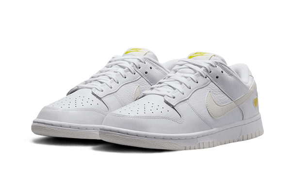 Hoobuy Nike Dunk Low Yellow Heart