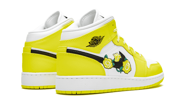 Pandabuy Air Jordan 1 Mid Dynamic Yellow