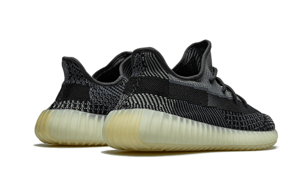 Pandabuy Yeezy Boost 350 V2 Carbon