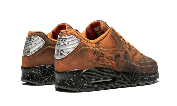 Wethenew-Sneakers-France-Nike-Air-Max-90-Mars-Landing-3_5000x_bb271389-e00c-44a2-8143-054362f8838a.png