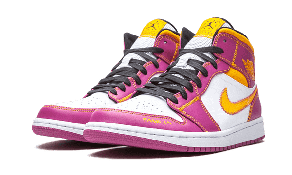 air-jordan-1-mid-dia-de-los-muertos-wethenew-1_2.png