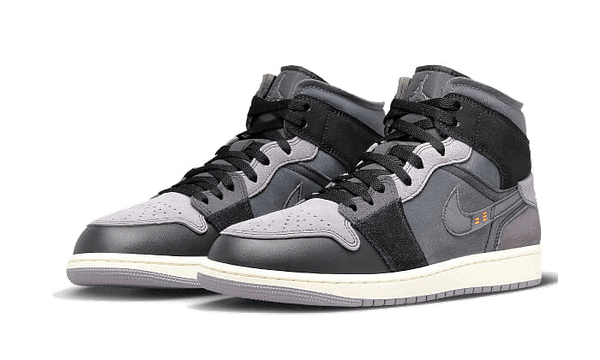 air-jordan-1-mid-inside-out-black_1.png