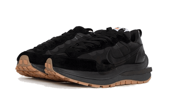 nike-vaporwaffle-sacai-black-gum-DD1875-001-2.png