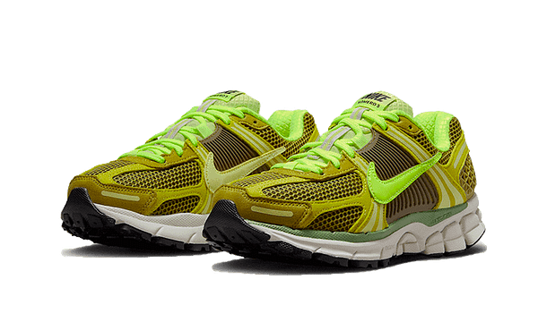 nike-zoom-vomero-5-olive-flak-volt-2.png