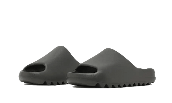 adidas-yeezy-slide-dark-onyx1.png