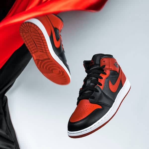 Air Jordan 1 Mid Banned (2020)