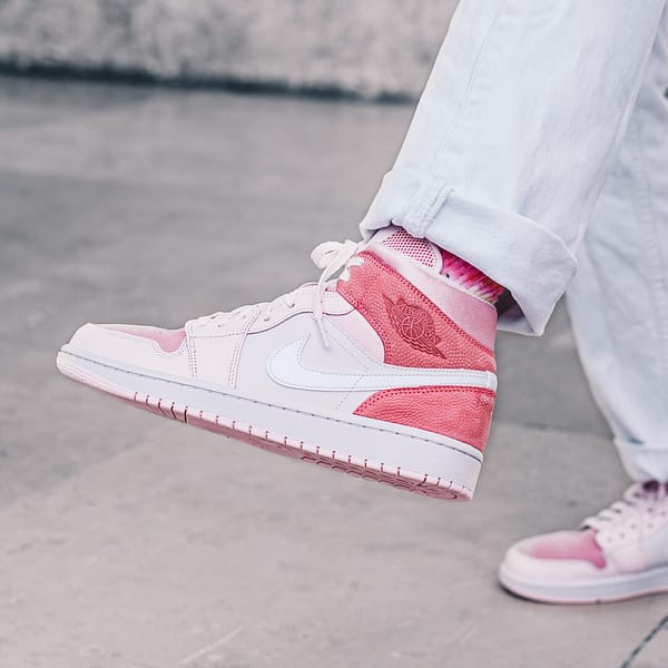 Hoobuy Jordan 1 Mid Digital Pink