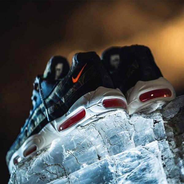 Pandabuy Carhartt X Nike Air Max 95 Camo Green